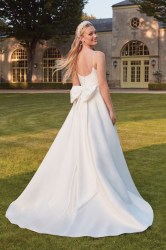 44332_FB_Sincerity-Bridal-800x1200
