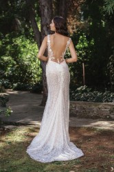 MALOU-BACK